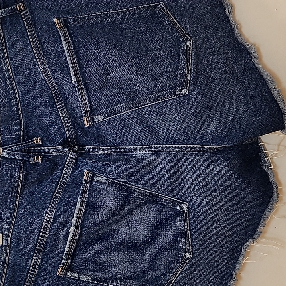 Good American '90s Cutoff Distressed Denim Shorts Blue Size 16 - Picture 13 of 16